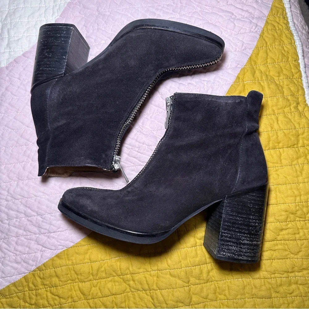 LOQ Andorra Lo Zipper Booties‎ Black Suede 37